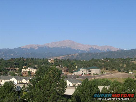 peak.jpg Pikes Peak