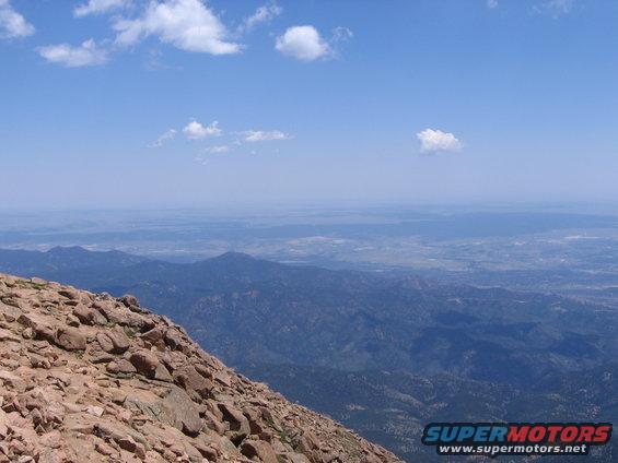 top.jpg Looking down from Pikes Peak.