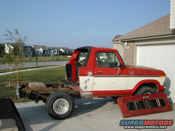 dscn0433.jpg Getting ready for the 78 F-150 cab and really short flat bed!