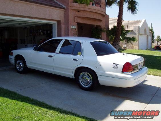 keiths-1998-crown-vic-p71-police-intercepter-.jpg right side