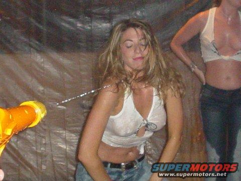 lesliet2.jpg Leslie Wolfe Midday Chick Wet T-Shirt Contest Winner

[url=http://www.supermotors.net/registry/media/230913][img]http://www.supermotors.net/getfile/230913/thumbnail/leslie01.jpg[/img][/url]