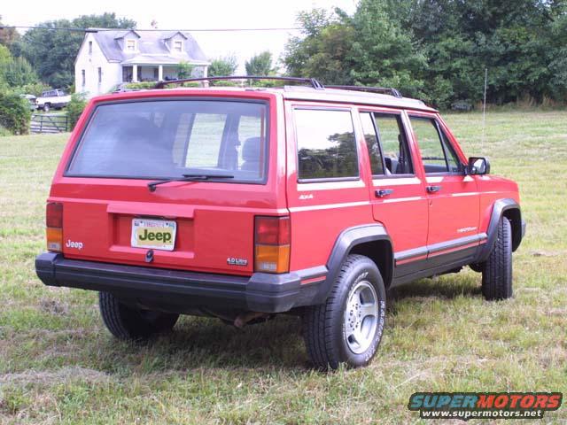 8aug05myjeep2250.jpg Side/Rear View