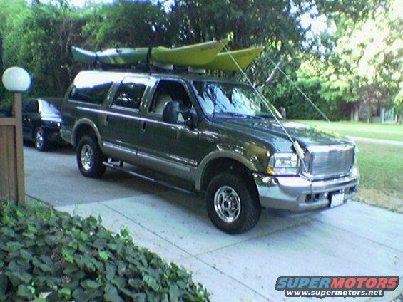 image(049).jpg A couple of 15' kayaks on the roof of my EX.