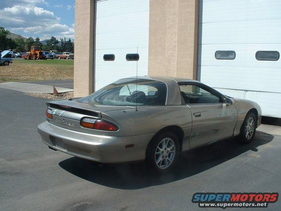 show-24.jpg This 2002 B4C Camaro has been stripped from its equipment and decals and is waiting to go to the auction.