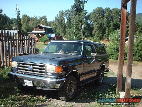 bronco.jpg My $750 Bronco.  Just as I bought it but cleaned up some.  The venture begins.