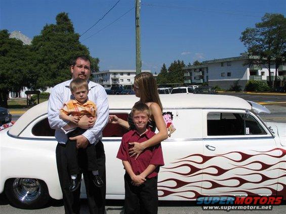 lori029.jpg Thats me. My wife Shilo, Oldest Domenic and finally Kailen and a cool Limo 