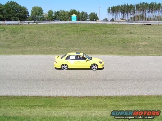 p9050005.jpg yellow mitsu on the straight