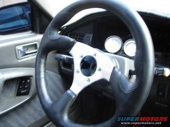 steering-wheel-018.jpg 