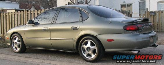 winter-wheels-and-exhaust-2.jpg My car with the winter wheels, before adding the SHO bumpers and painting the side skirts.