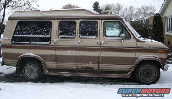 side.jpg The blunt van in all of its rusted glory. $400 buys you this much car up here. I still feel ripped off.