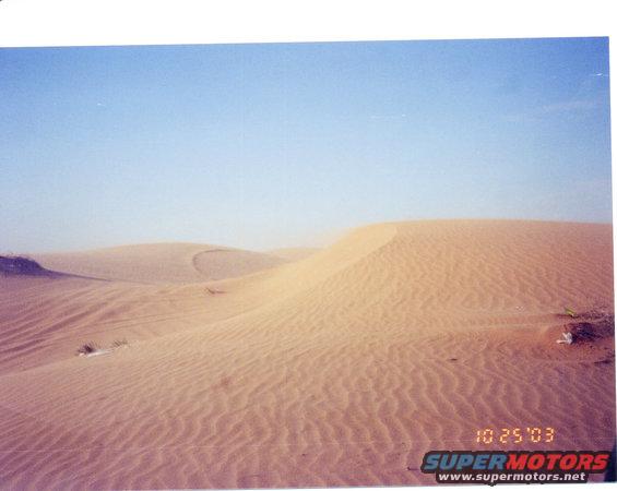 1282004-(3)51.jpg RED SANDS