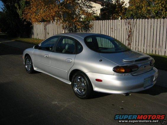 96-ford-taurus-3.jpg Rear Side View