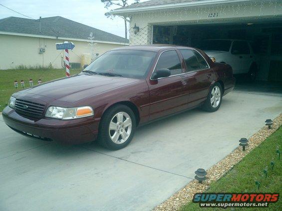 2k4-front-left-side.jpg From the drivers side front left,

Wheels are 17" Tires are 235/55/17 Goodyear Eagle LS