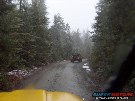 jeep-run-mar.-001.jpg 10 miles up and no snow...this is B.S.!