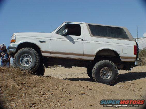 joshs-bronco-004.jpg 