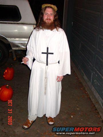 253halloween_pics_from_103103_006.jpg Jeebus himself