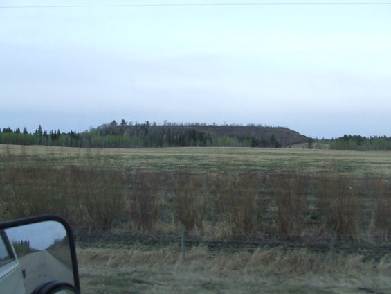 dscf0249.jpg A hill, dont see to many of them around Edmonton Alberta