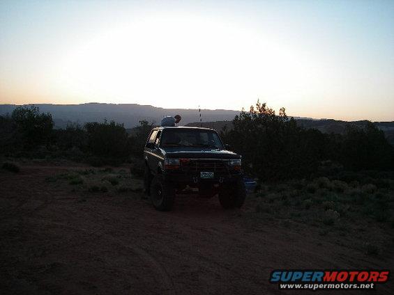 moab2006campatsunrise.jpg First nights camp in the morning.  Somewhere near the trailhead for Top of the world trail.