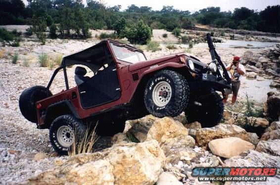 rj1.jpg Rocks in the Nueces River bed to play on.