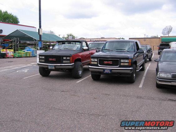 img_0787.jpg reg & ext cab both stepsides