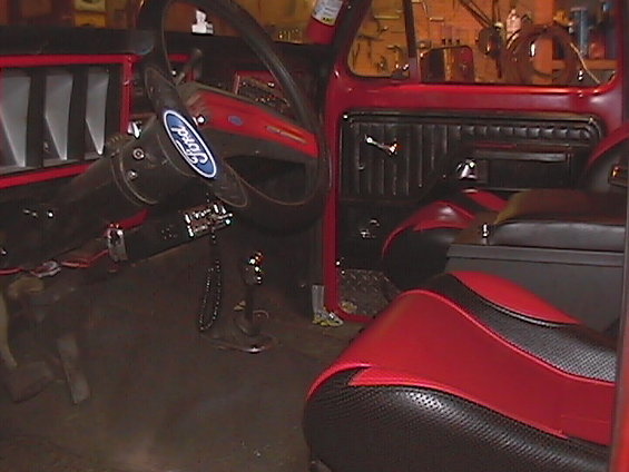 1.jpg Seats in with radio, CB, and flooring