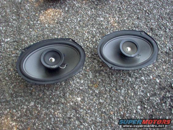 rear-speakers.jpg 