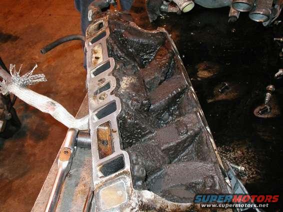 intake_manifold_2.jpg The other side was just as bad, but if you look closely... 