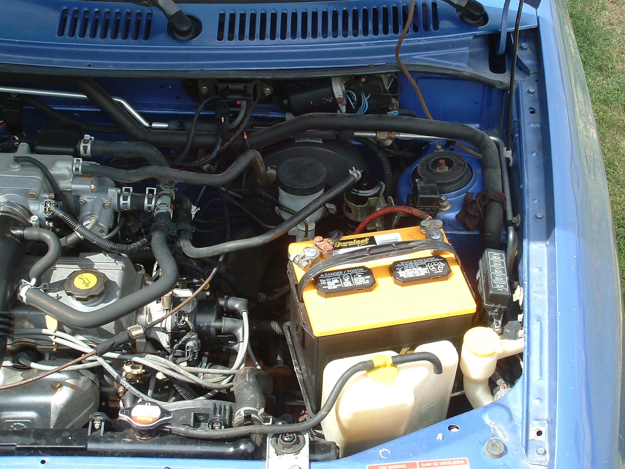 The engine of a ford aspire #4