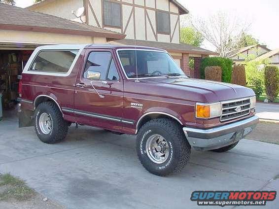 mvc002s.jpg Another view of the mostly stock Bronc before the lift kit was installed