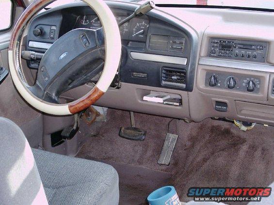 008-92-dash-and-wheel.jpg 