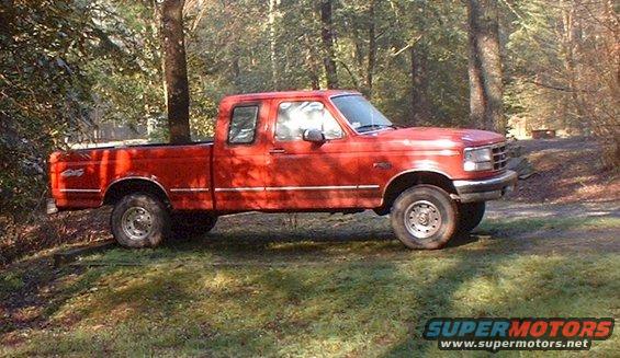 31on1_5lift.jpg 1.5" leveling kit with the 31's still