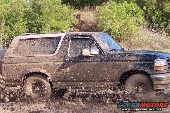 96-bronco-devils-den-101105-s002.jpg Slinging Mud