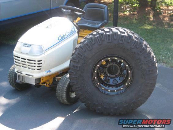 img_0770.jpg 37x13.50R15LT Mickey Thompson Baja Claw