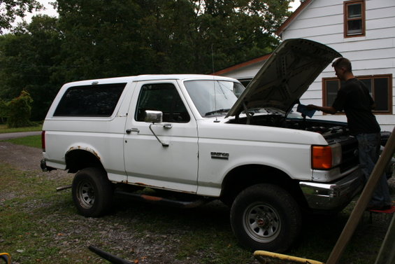 87bronco0010.jpg The oil was NASTY!