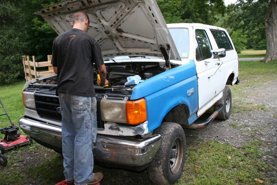 87bronco0014.jpg Hey, for $350...