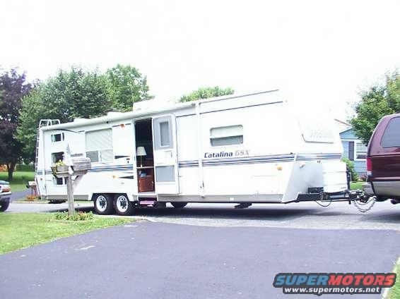 4_seasons0002.jpg Just another view. The trailer is 7K Lbs. and pulling it was not a problem, even in the hills of NJ and PA.