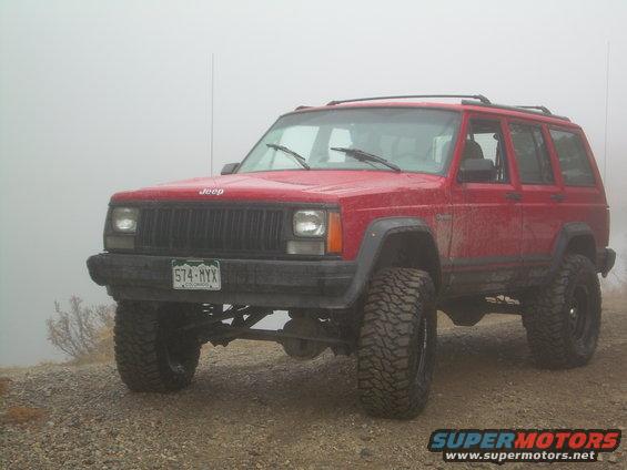 coney-flats-10806-080.jpg thick fog+dirty jeep=cool shot