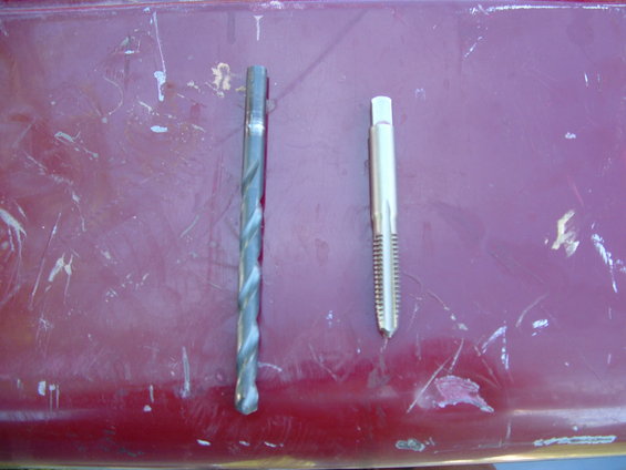 bolts004.jpg 