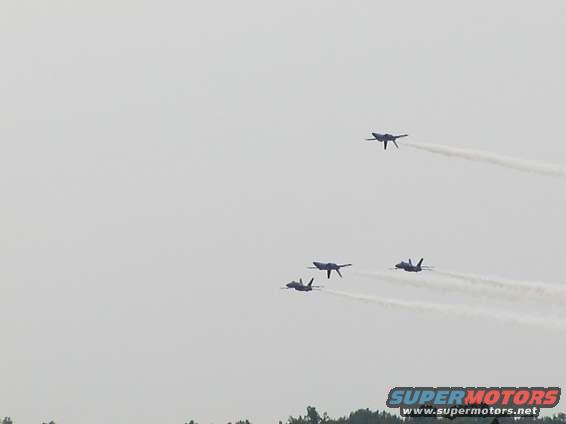 blue_angels_4.jpg 