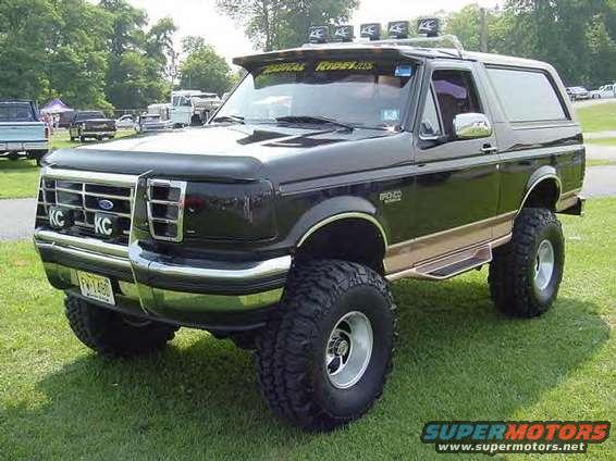 1988 Ford bronco 3 inch body lift #2