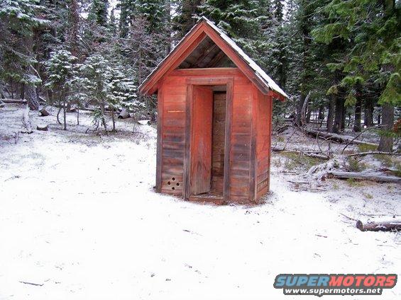 outhouse.jpg 