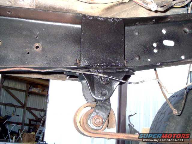 84sas46.jpg boxxing frame for rear hangers on front axle