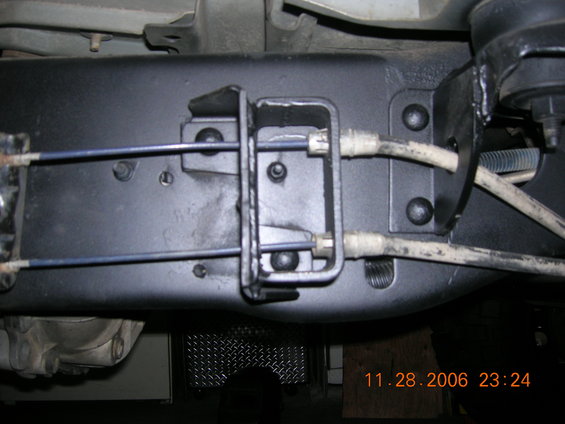 dscn1525.jpg Extended parking brake mounts