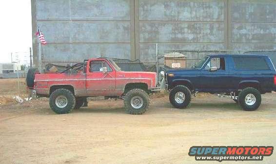 historic_battle.jpg The Classic Battle..  Chevy vs Ford 
But, you know who really would win!