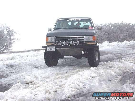 bronco_front_in_snow.jpg 