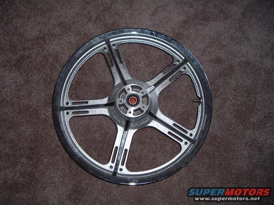 harley-wheel-002.jpg 