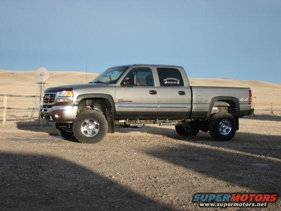 gmc-with-lift-004.jpg 