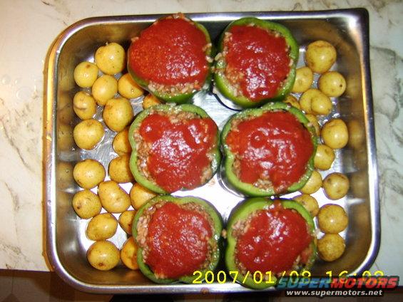 mmmmmmm-stuffed-peppers-001.jpg 