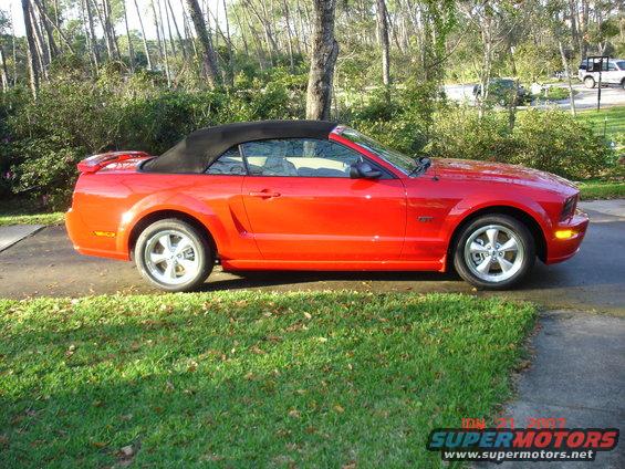 2007mustang-004.jpg 