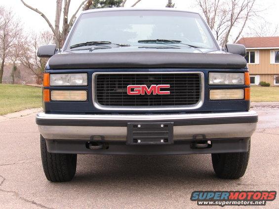 img_0583.jpg '95 GMC seirra ext cab stepside!!
1st pic I ever took of it!